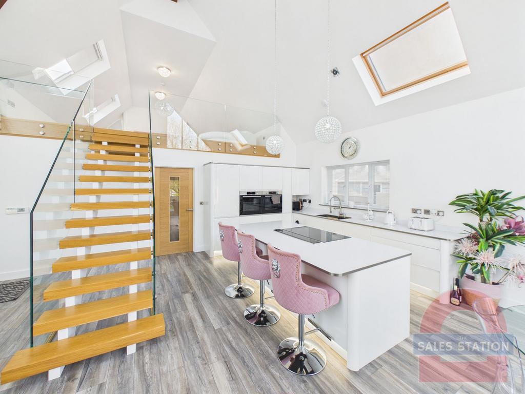 Kitchen/ Living