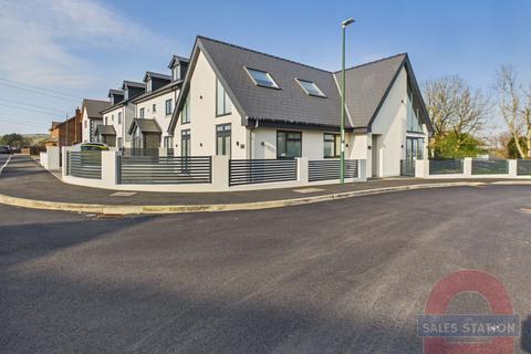 3 bedroom detached house for sale, Maes Morgan, Nantybwch, NP22