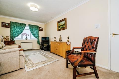 1 bedroom flat for sale, Freshbrook Road, Lancing