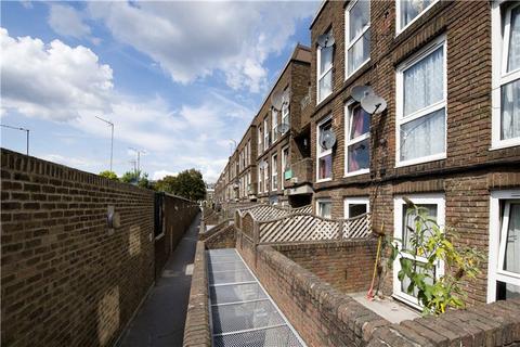 1 bedroom flat to rent, Theseus Walk, London