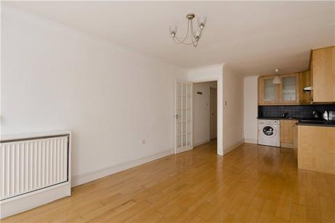 1 bedroom flat to rent, Theseus Walk, London
