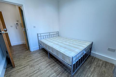 undefined, South Street, Romford RM1