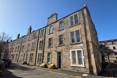 2 bedroom flat to rent, Thistle Place, Edinburgh EH11