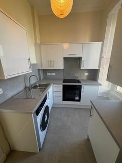 2 bedroom flat to rent, Thistle Place, Edinburgh EH11