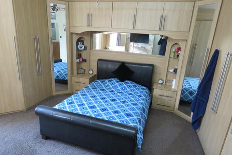 2 bedroom house to rent, Hope Street, Accrington,