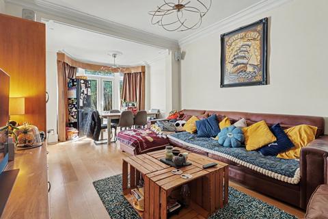 5 bedroom semi-detached house for sale, Clieveden Road, Thorpe Bay SS1