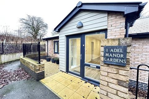 2 bedroom bungalow for sale, Adel Manor Gardens, Yorkshire LS16