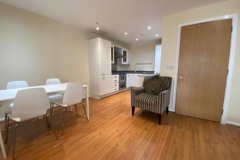 2 bedroom flat to rent, Parade, Leamington Spa, CV32