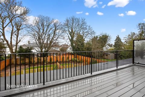 undefined, Chase Side, London, N14