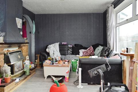 3 bedroom semi-detached house for sale, Medway Road, Hollinwood, Oldham