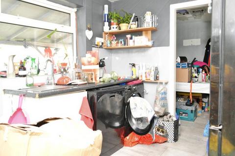 3 bedroom semi-detached house for sale, Medway Road, Hollinwood, Oldham