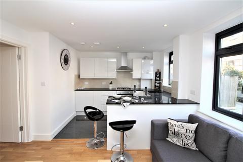 1 bedroom apartment to rent, Venner Road, Sydenham SE26