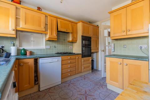 2 bedroom detached bungalow for sale, Despenser Road, Sully CF64