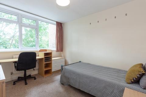 1 bedroom in a house share to rent, Horwood Close Headington