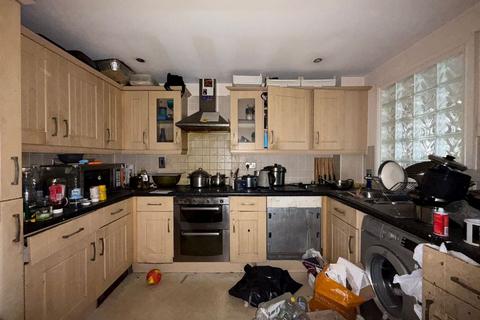 2 bedroom flat for sale, 88 Glebelands Close, Barnet, London, N12 0AL