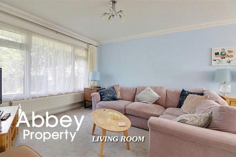 3 bedroom house to rent, Julius Gardens, Luton, LU3