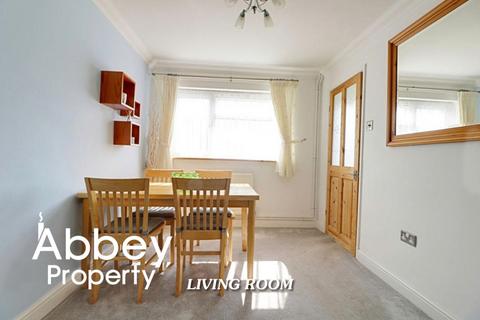 3 bedroom house to rent, Julius Gardens, Luton, LU3