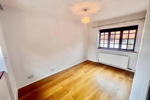 2 bedroom barn conversion to rent, The Barns Rushden Road, Bedford, MK44