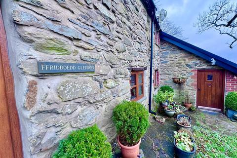 undefined, Nebo, Nr Llanrwst