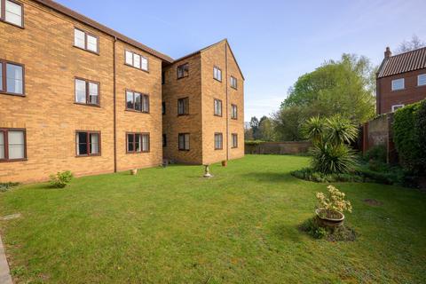 1 bedroom flat for sale, Willoughby Road, Boston, PE21