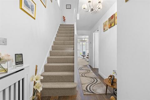 3 bedroom townhouse for sale, Hedley Way, Hailsham
