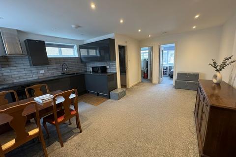 2 bedroom flat to rent, Hatherley Road, Sidcup, DA14
