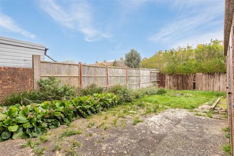 3 bedroom terraced house for sale, May Close, Goring-By-Sea