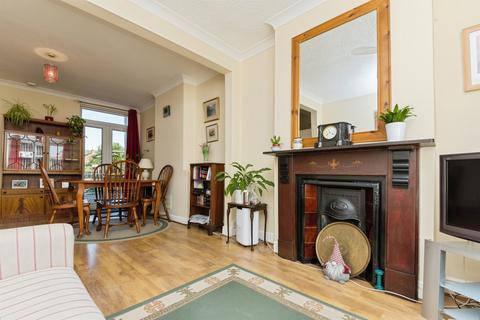 3 bedroom semi-detached house for sale, Alan Road, IPSWICH