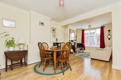 3 bedroom semi-detached house for sale, Alan Road, IPSWICH