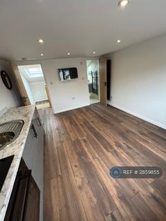 1 bedroom in a house share to rent, Morpeth Road, London, E9