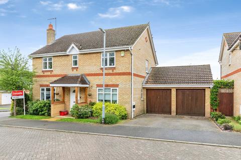4 bedroom detached house for sale, Millennium Close, Kettering