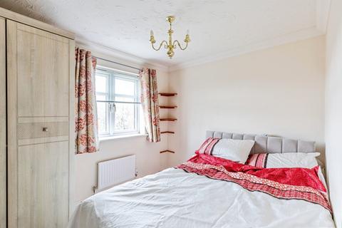 4 bedroom detached house for sale, Millennium Close, Kettering