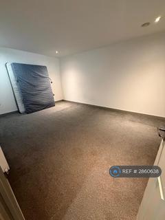 2 bedroom flat to rent, Bed Springfield House, Barnsley, S70