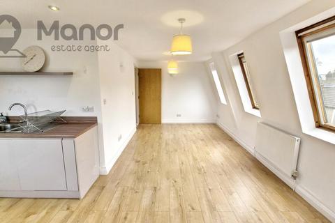 2 bedroom flat to rent, Craven Gate, Lorne Road, Brentwood, CM14 5HH