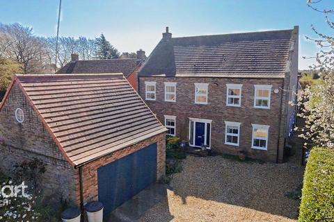 4 bedroom detached house for sale, Barton Road, Wisbech