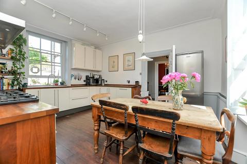 undefined, Sanford Terrace, Stoke Newington