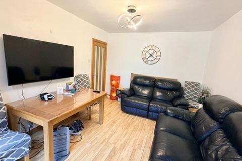 4 bedroom house to rent, Dewey Road, Dagenham, RM10