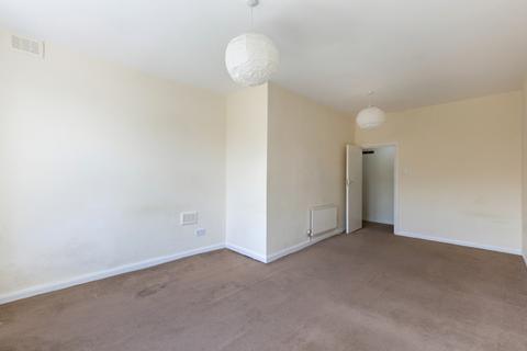 2 bedroom flat to rent, Gipsy Road London SE27
