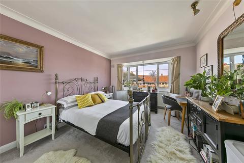 Deanhill Court, Upper Richmond Road West, London, SW14