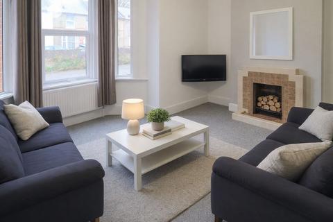 6 bedroom end of terrace house to rent, Canterbury, CT1