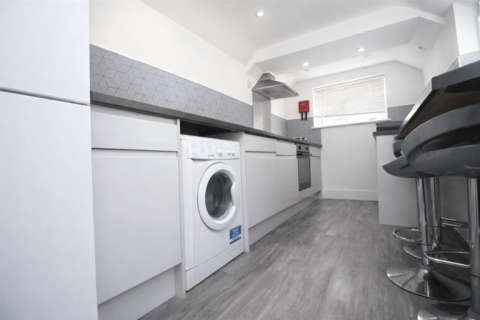 4 bedroom end of terrace house to rent, Canterbury, CT1