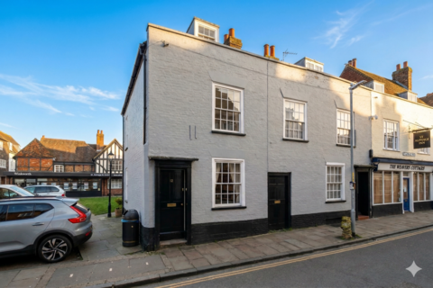 4 bedroom end of terrace house to rent, Canterbury, CT1