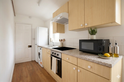 4 bedroom end of terrace house to rent, Canterbury, CT1