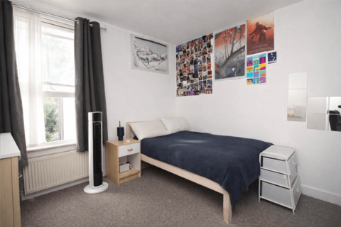 4 bedroom terraced house to rent, Canterbury, CT1
