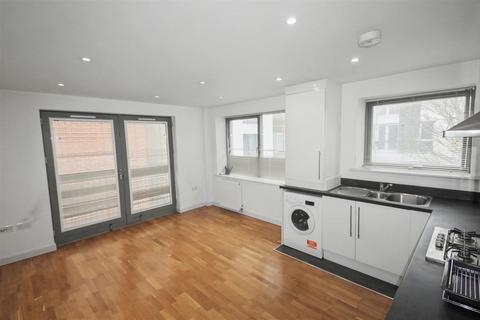 1 bedroom flat for sale, Castle Lane, Bedford