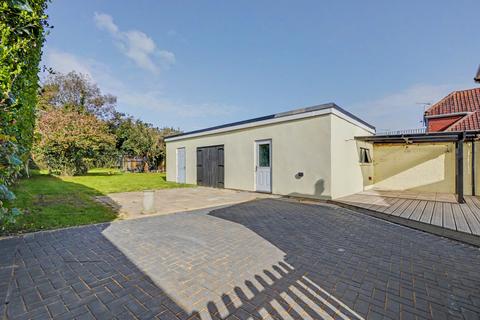 3 bedroom bungalow for sale, Maidstone Road, Wigmore, Gillingham
