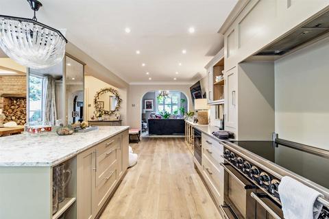 4 bedroom character property for sale, Cedar Street, Braunston, Rutland