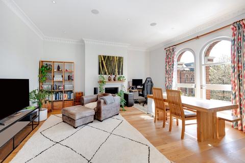 2 bedroom apartment for sale, Lambolle Road, Belsize Park, NW3
