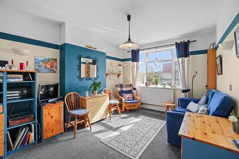 2 bedroom maisonette for sale, Martin Way, Morden, SM4