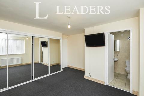 4 bedroom detached house to rent, Brambleberry Court, Oakwood, DE21
